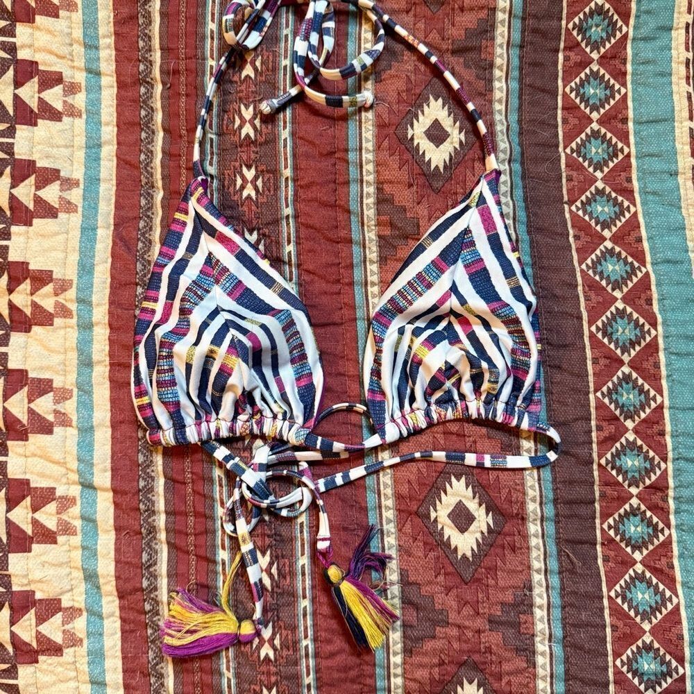 BECCA swim bikini top size large